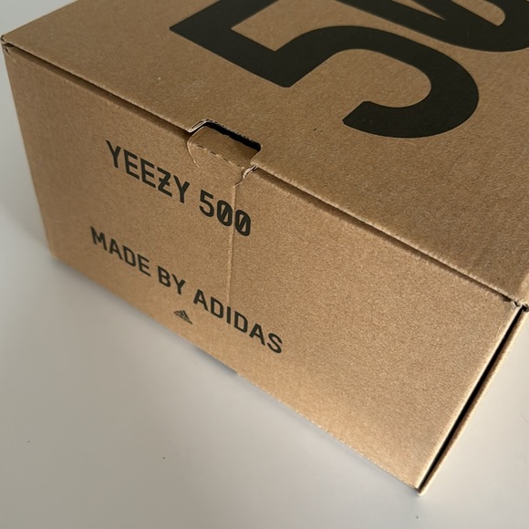 NIB YEEZY 500 ASH GREY ADIDAS MEN’S 12 - Picture 9 of 15